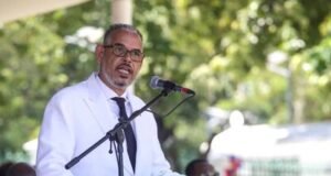 Ramdin inicia en Haití contactos centrados en elecciones y seguridad