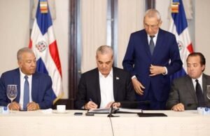 Gobierno emite títulos de propiedad en dos parques nacionales