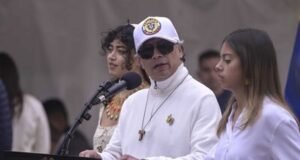 Gustavo Petro vota en elecciones Colombia y garantiza transferencia