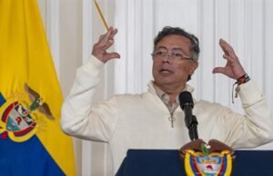 Petro compara su desempeño "en la cama" con los éxitos de su Gobierno