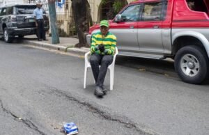 Hundimiento que afecta circulación en calle de Ciudad Nueva