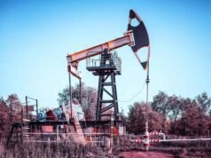 Sanciones a Irán elevan el precio del petróleo intermedio Texas