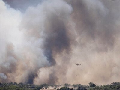 incendio-cerca-de-barcelona-obliga-a-confinar-poblaciones-d546933b-focus-0-0-400-300