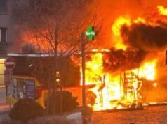 incendio de autobús postal en Suiza provoca seis muertes