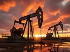 Petróleo de Texas vuelve a superar los US$100 y el Brent ronda los 115