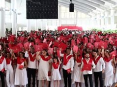 Intec gradúa a 945 nuevos profesionales