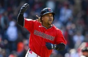 José Ramírez da otro paso rumbo a marcas de los Guardianes