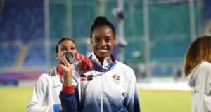 La plata de Evelina Minaya tiene nombre: su madre