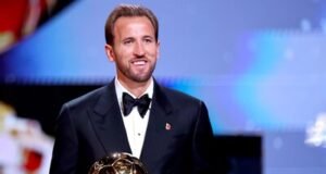 Kane se corona con el Balón de Oro