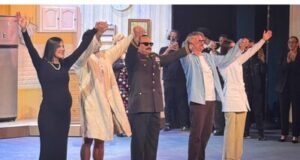 “La verdad”, cuando la mentira sostiene el escenario