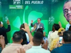 Leonel Fernández pide reforma educativa