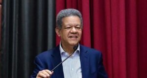 Leonel Fernández sostiene encuentros en Pensilvania