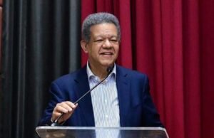 Leonel Fernández sostiene encuentros en Pensilvania