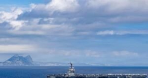 USS Gerald R. Ford despliegue récord regresa a su base