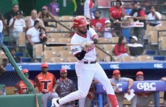 Lidom: Jonathan Guzmán se viste de héroe y Leones vencen a Toros