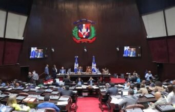 Diputados aprueban de urgencia el proyecto de ley del plan fiscal