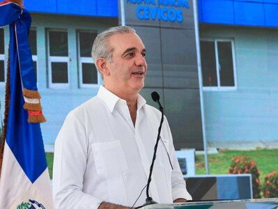luis-abinader-anuncia-hospital-en-cotui-60f0508b-focus-min0.13-0.41-400-300
