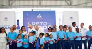 Abinader convoca alumnos a nuevo año escolar República Dominicana