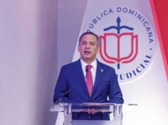 Molina dice sectores buscaron "provecho político" en paro judicial