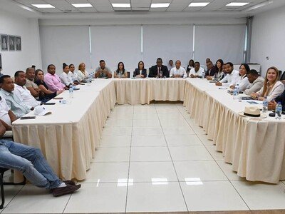 mesa-de-trabajo-bayahibe-busca-fortalecer-el-turismo-2020173b-focus-0-0-400-300