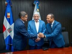 Ministro de Obras Pública posesiona al nuevo director del Intrant