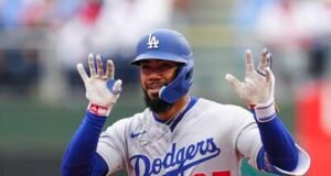 MLB: Teoscar Hernández impulsa seis carreras