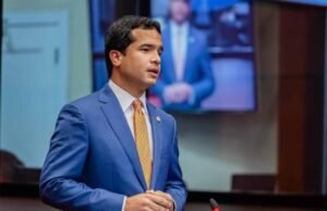 Omar Fernández cuestiona gobierno celebre nuevos empleos