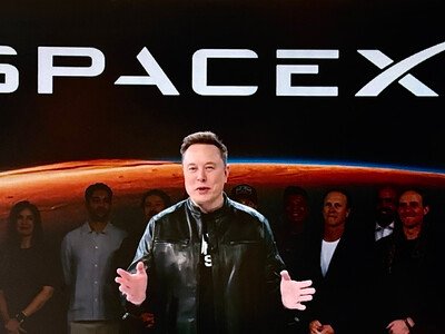 Musk reivindica la misión "multiplanetaria" de SpaceX antes de su salida a bolsa