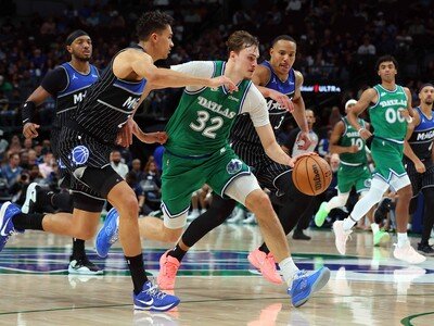 nba-celtics-arrollan-el-este-se-aprieta-y-flagg-firma-gran-noche-cc0d733e-focus-0.17-0.56-400-300