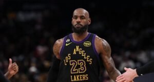 LeBron James y Philadelphia 76ers acuerdan contrato de 8 millones