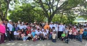 Niños de familias pobres participan de campamento en La Barquita