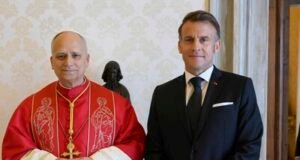 Emmanuel Macron abordó con el papa León XIV el deseo de paz