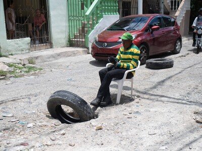 peligroso-hoyo-amenaza-a-residentes-en-villa-duarte-c7aea62a-focus-0-0-400-300