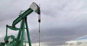Precio barril Brent sube ante tensiones en Oriente Medio