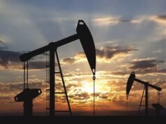 Petróleo de Texas supera los US$114 tras amenazas de Trump a Irán