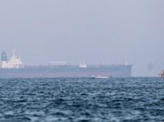 Petroleros incautados por EE.UU. llevan crudo iraní cruzan Atlántico