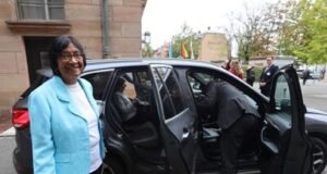 Pillay dedica su Nobel de la Paz a los supervivientes de crímenes