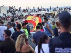Cuatro inmigrantes detenidos por apedrear soldados en Ceuta