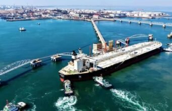 Precios del petróleo cotizan a la baja, las bolsas se recuperan