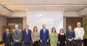 Presentan a diplomáticos novedades de negocios en HUB 2026