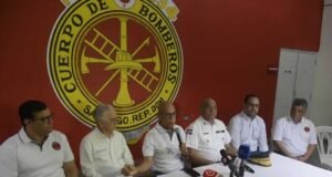 Problemas estructurales frenan estación de bomberos de Santiago