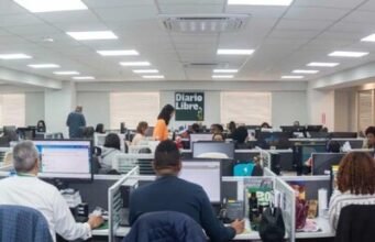 Reconocen a Diario Libre por sus aportes a la comunicación