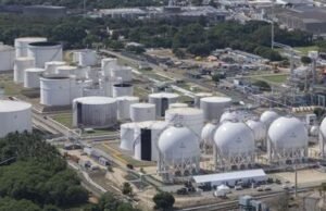 Cuál es la capacidad de almacenaje de la Refinería