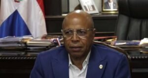 Pacheco expone argumentos sobre proyecto de enseñar creole