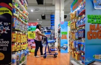 Regreso a clases con aumento en mensualidades y transporte escolar