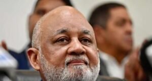 Ángel Martínez acude sin abogado a juicio por querella de Fulcar