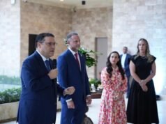 Sanz Lovatón realiza encuentro con cuerpo diplomático