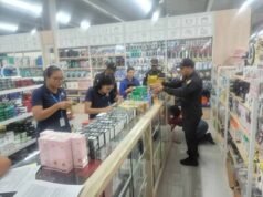 Decomisan más de 5,800 productos irregulares en comercios chinos