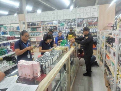 se-han-incautado-30-mil-mercancias-ilicitas-a-comercios-chinos-cb6f82fd-focus-0-0-400-300