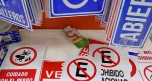 Señales de tránsito en República Dominicana: ¿quién puede colocarlas?